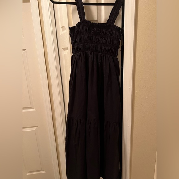 Black French Connection smocked midi dress - Picture 3 of 6